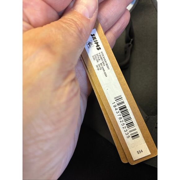 SKIMS NWT T-Shirt Bra in Onyx Size 36DD - Picture 7 of 7